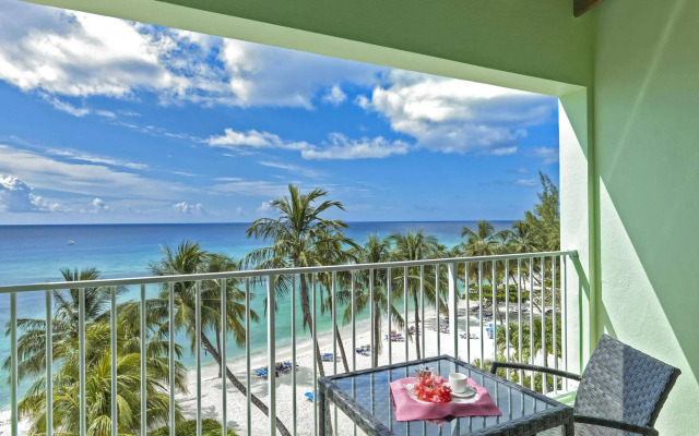 Coconut Court Beach Hotel