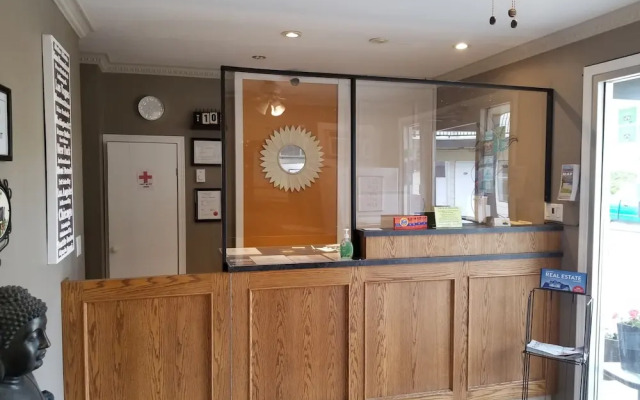 Osoyoos Lakeview Inn & Suites