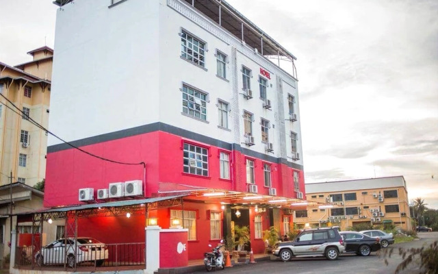 OYO 89940 Menara One Hotel