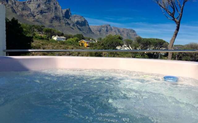 Peaceful Camps Bay 5 Bedroom Nature Villa