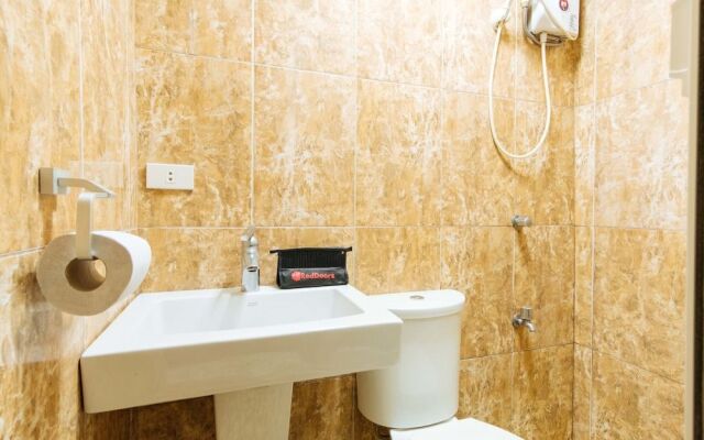 RedDoorz Plus near Strawberry Farm Baguio