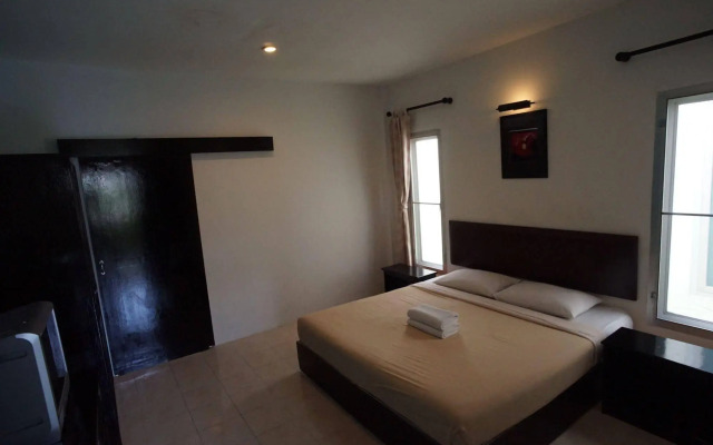 Phuket Garden Home