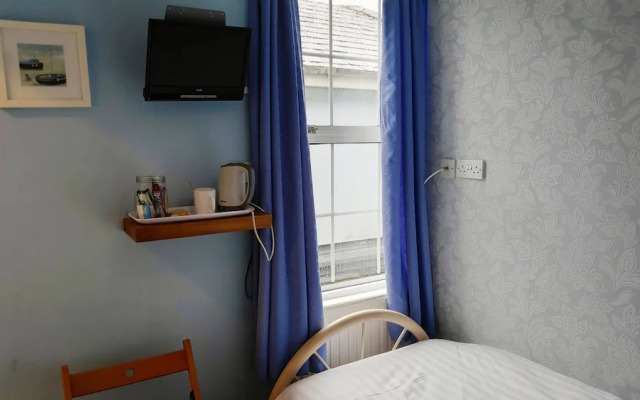 OYO Elnor Guest House