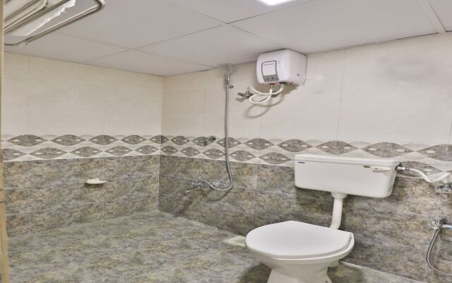 OYO 12229 Hotel Sarvagya