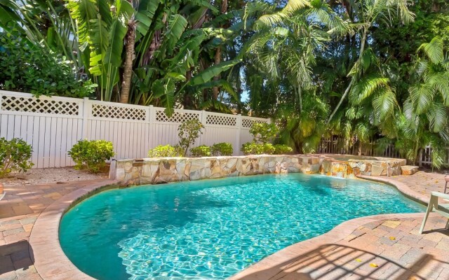 Mango Court