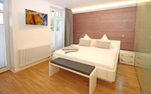 Deluxe Suites Villa Lowenstein