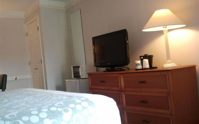 Baymont by Wyndham Tulsa Broken Arrow