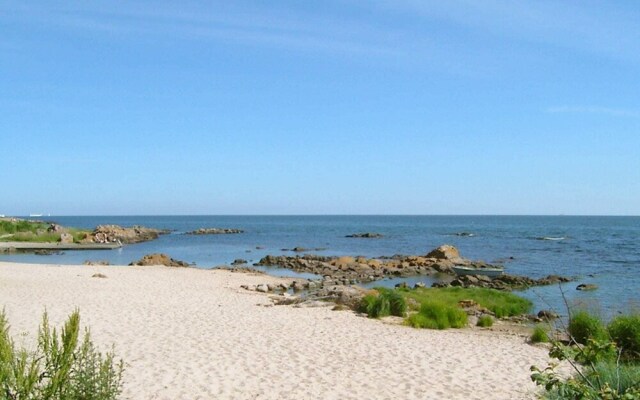 Spacious Apartment in Allinge Denmark near Sea
