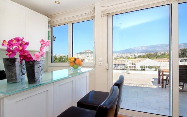 Stylish studio loft with Superb balcony