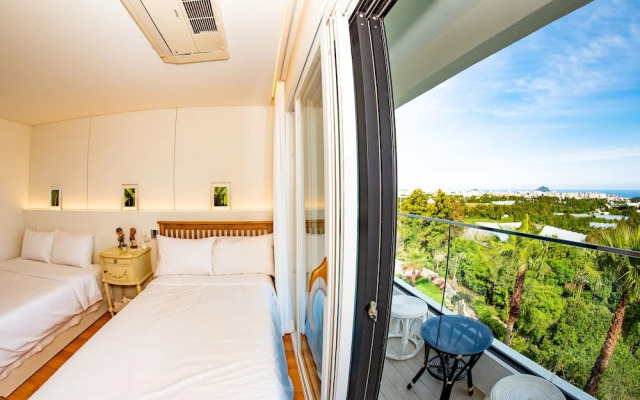 Jeju Bunker Hotel & Resort