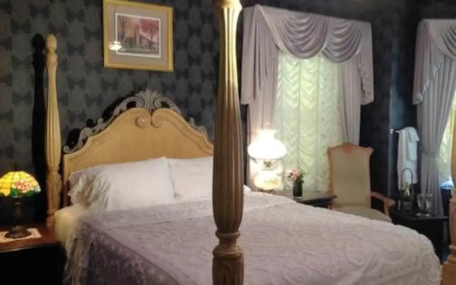 Hermansader's Victorian Mansion