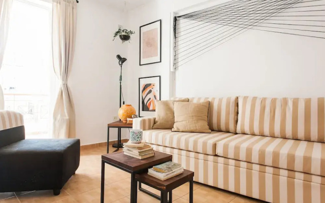 Nephiria's Boho House with Acropolis View