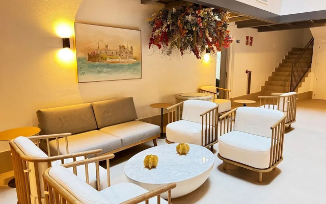 La Caleta Qe Hotels