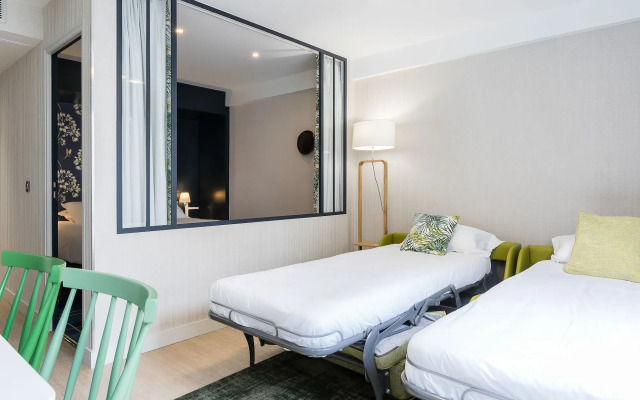 CADET Residence by Collection VESPER