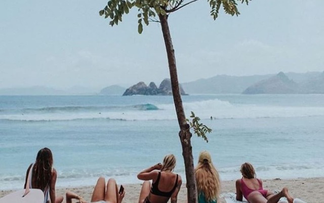 LMBK Surf Camp - Hostel