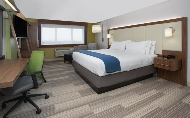 Holiday Inn Express And Suites Parsons