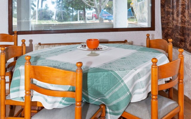 Restful Apartment in Istiaia With Patio