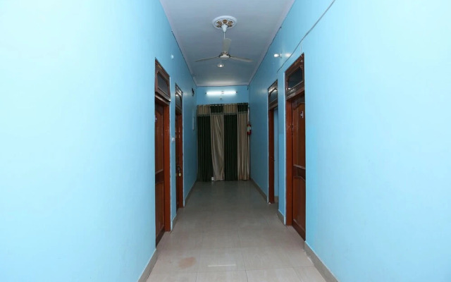 OYO 15492 Hotel Dolly