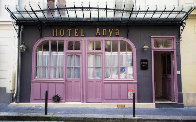 Anya Hotel