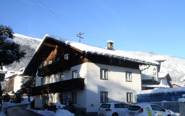 holiday home Bergheim, Fügen