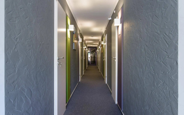 Good Night Hotel