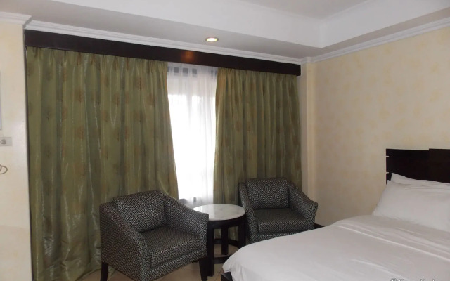 MO2 Westown Hotel Bacolod - Downtown