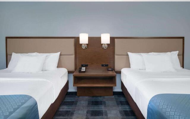 Wingate by Wyndham Mobile