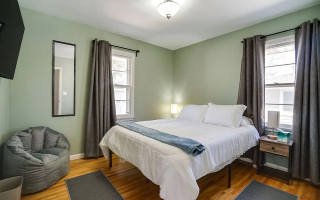 Inviting Minneapolis Vacation Rental w/ Game Room!