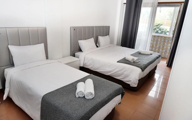 Lisbon Home Host - Hostel