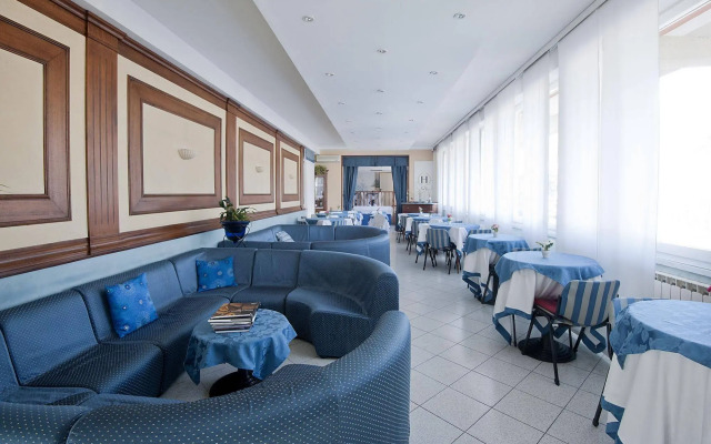 Hotel Nella