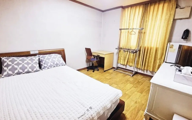 Samwoojang Motel