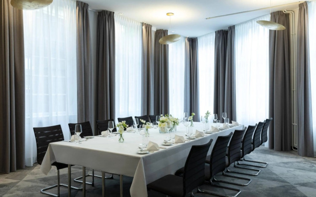 Renaissance Amsterdam Hotel