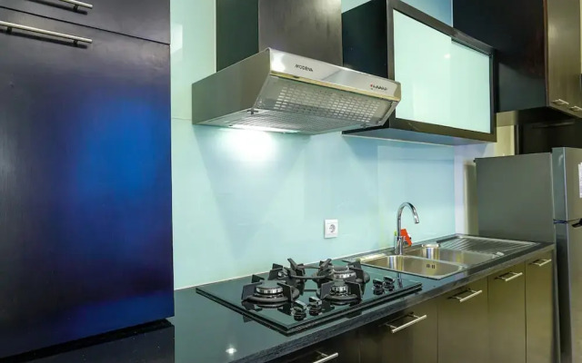 Stunning 2BR at The Empyreal Condominium Epicentrum Apartment