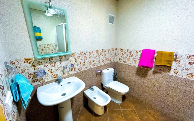 Apartment with pool direct access to sea