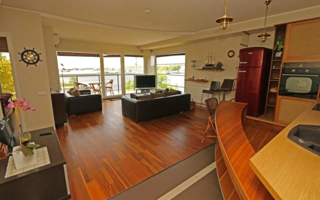 Ringi 37 Apartment