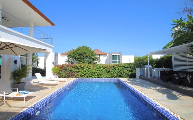 Hua Hin 5 Bedrooms Mansion B3