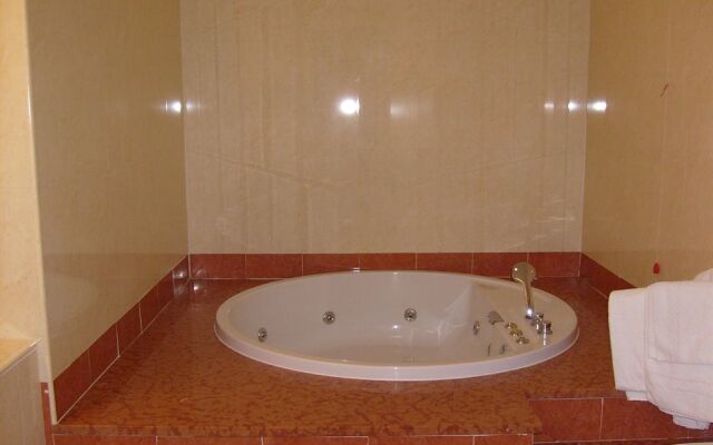 Hotel - Motel Flower