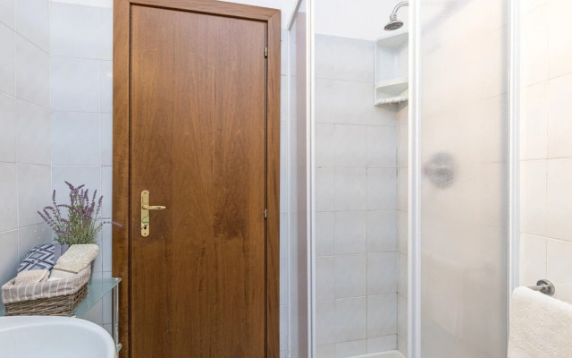 I Fari 23 600mt From The Beach