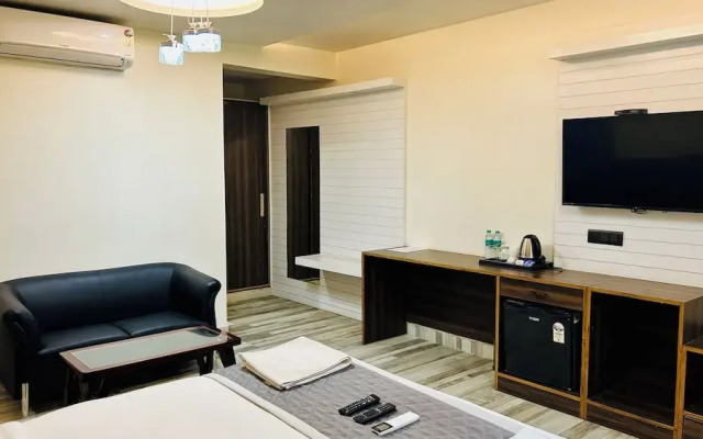 Raksha Suites & Banquet Greater Noida