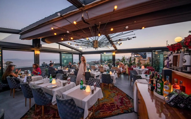 Tria Hotel - Special Class