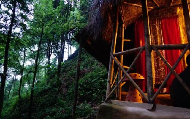 Tieedi Earthy Dwelling