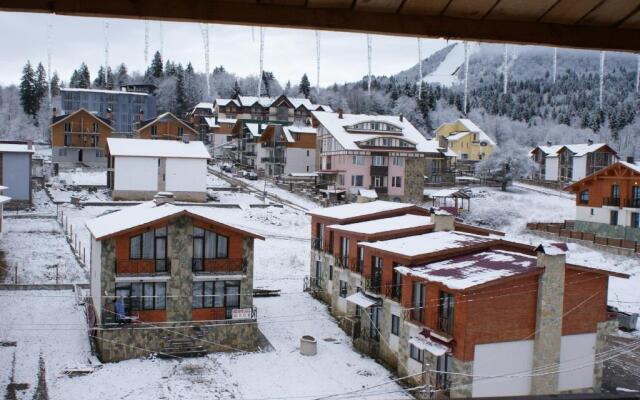 Dadu’s Apartment 171