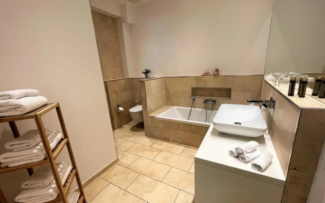 Deluxe Apartments Christina 120 m2 im Design Hotel Vosteen