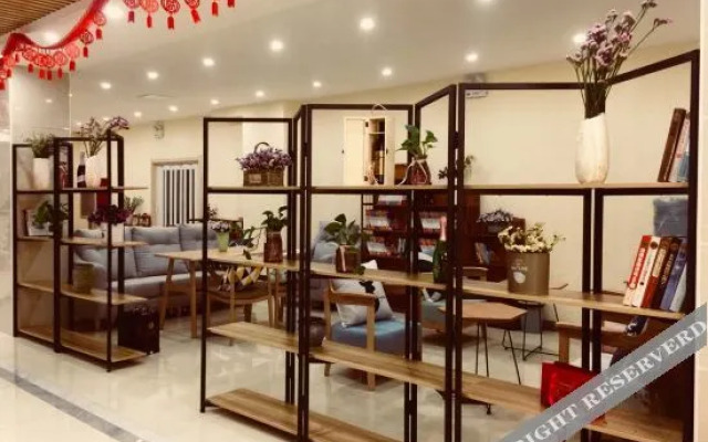Zhengzhou 9-day Qianhe Hotel