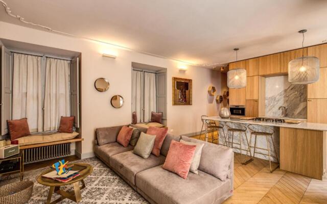 DeCharme apartment with terrace in Monti