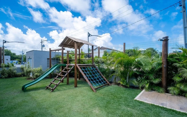 Apto 2Qts em Cond. c/ Piscina - Itacimirim RJH0101