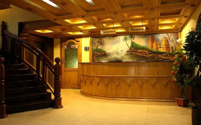 Sky Palace Hotel