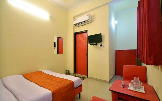 OYO 8424 Hotel Sunflower