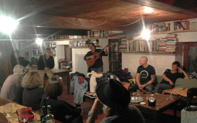 Centro Trekking A Cavallo Monte Brugiana