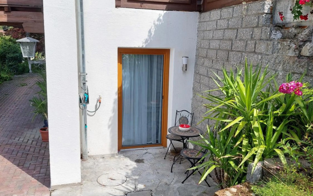 Stony Sea Apartments